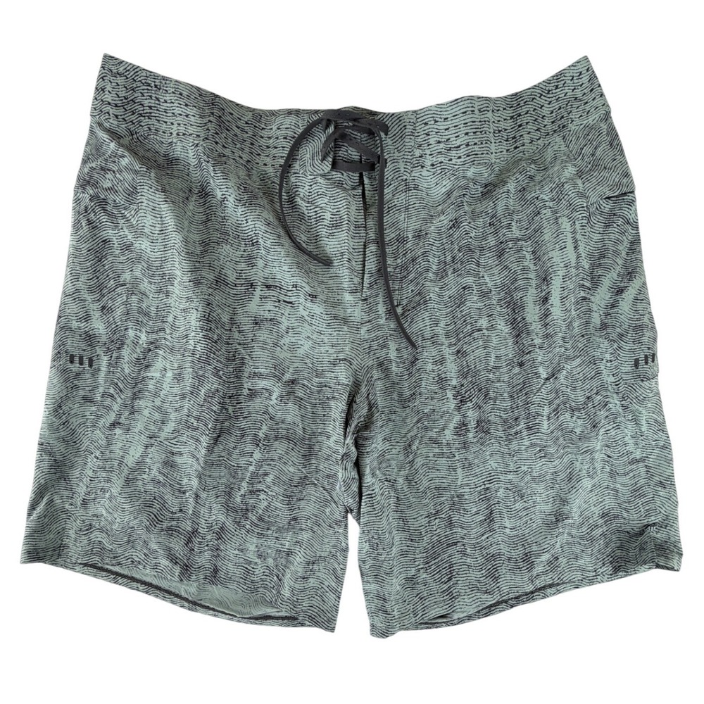 Lululemon Current‎ State Board Shorts 38 Sage Green Black Wave Print Swim Trunks